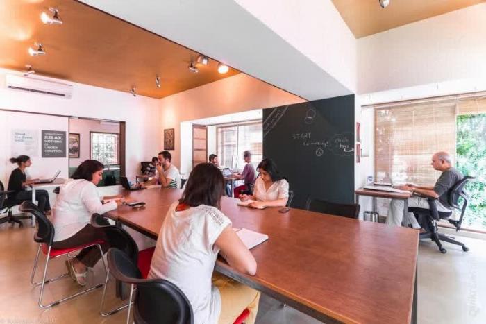 People are working in Top Coworking Spaces