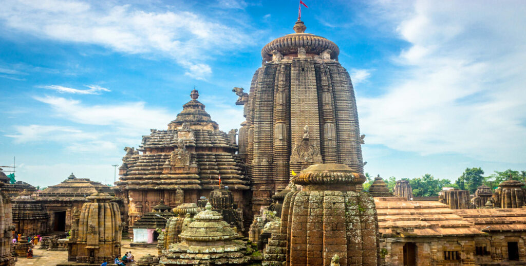 Jagannath Puri Temple in Odisha with beautiful weather.